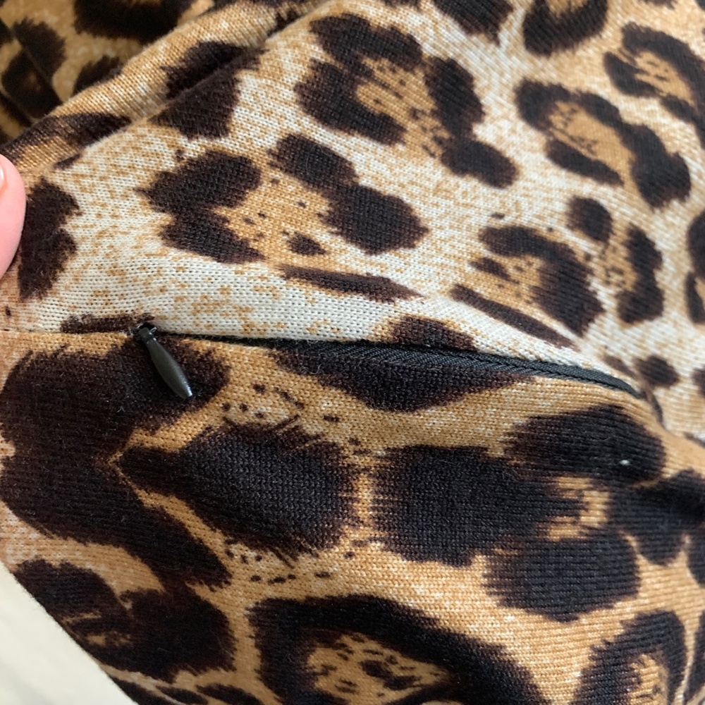 Leopard Infinity Scarf  2 Chic - Picture 5 of 9